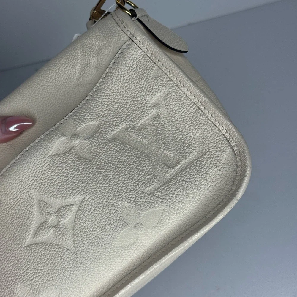 Louis Vuitton Diane Cream Empriente Monogram - Picture 7 of 16
